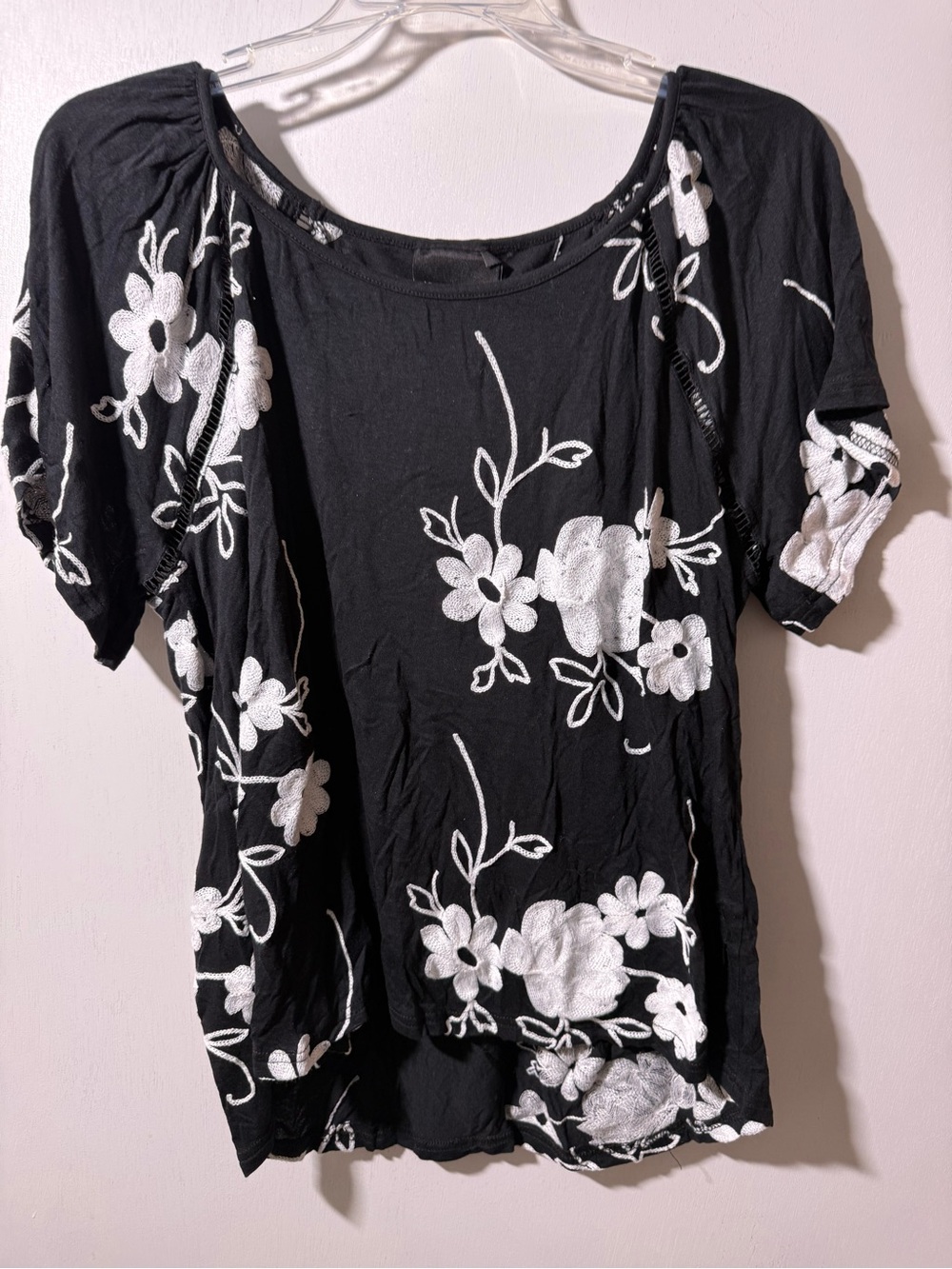 Viv Los Angeles Black Floral Embroidered Women’s Work Casual Top Blouse D-10 #88